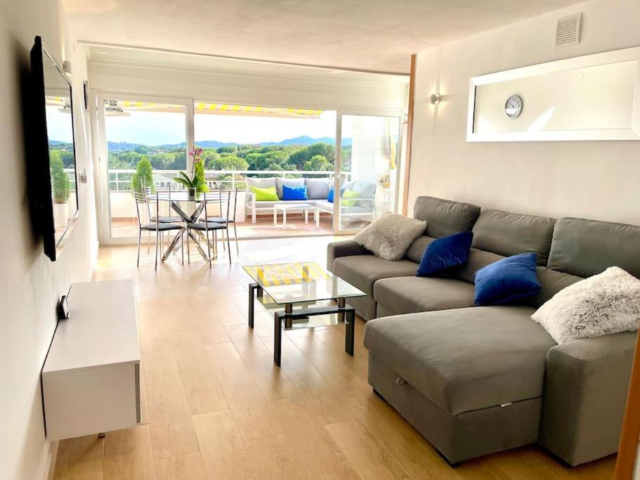 Апартаменты Modern Penthouse With Big Terrace Платья-де-Аро Экстерьер фото